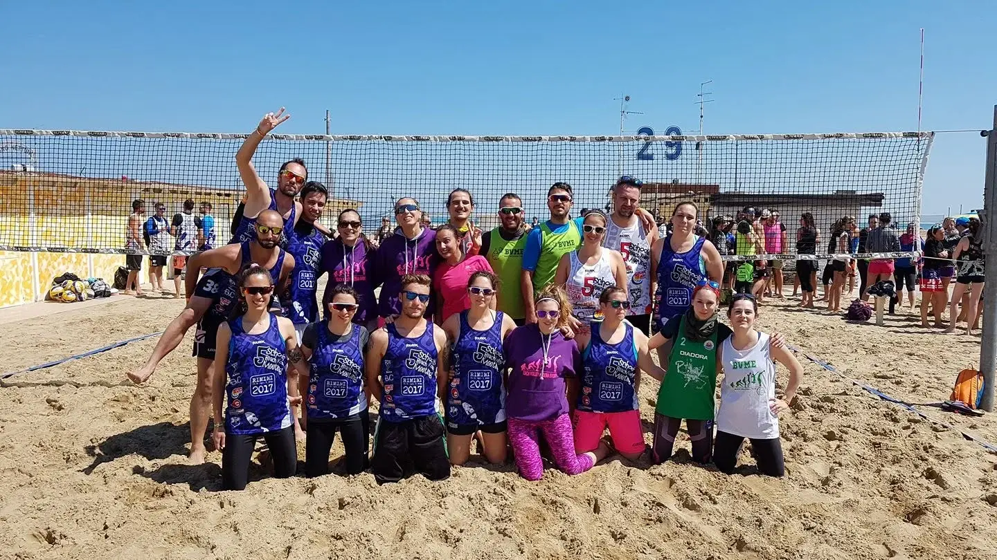 Il gruppo BVME al 5 Schools Beach Volley Meeting di Rimini nel 2017.